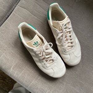 Adidas Gazelle Women's Off-White and Green Sneakers